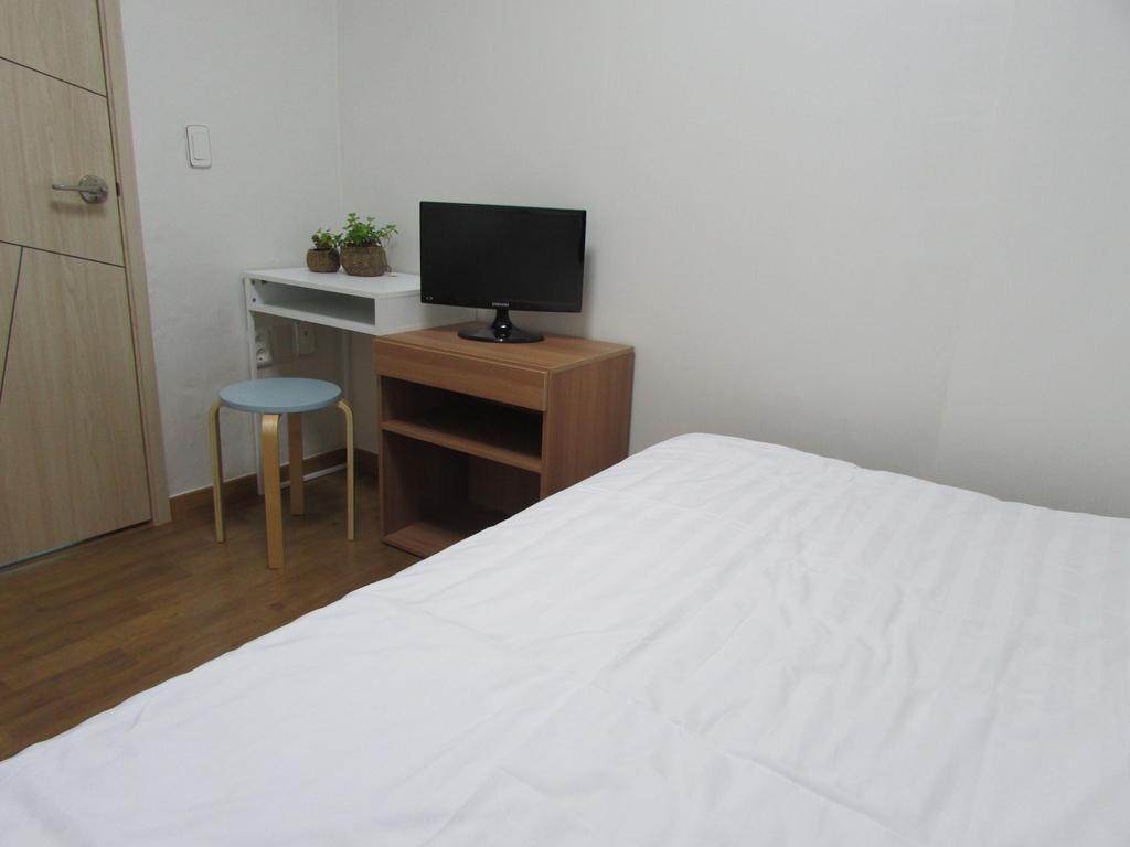 Yeon Guesthouse 2*