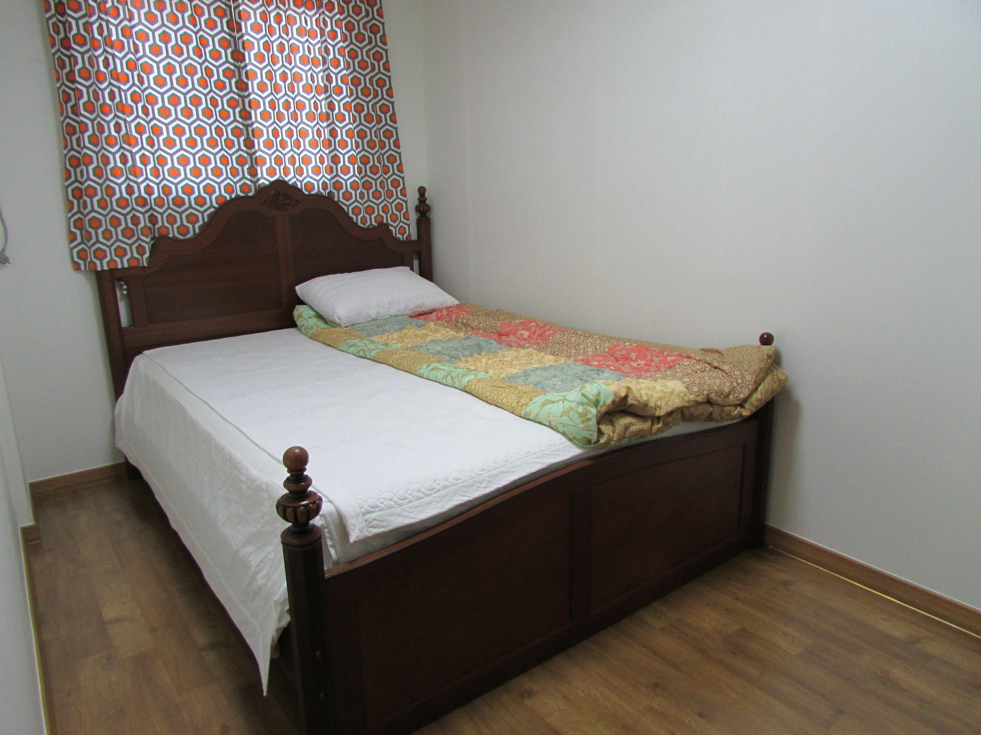 Yeon Guesthouse 2*